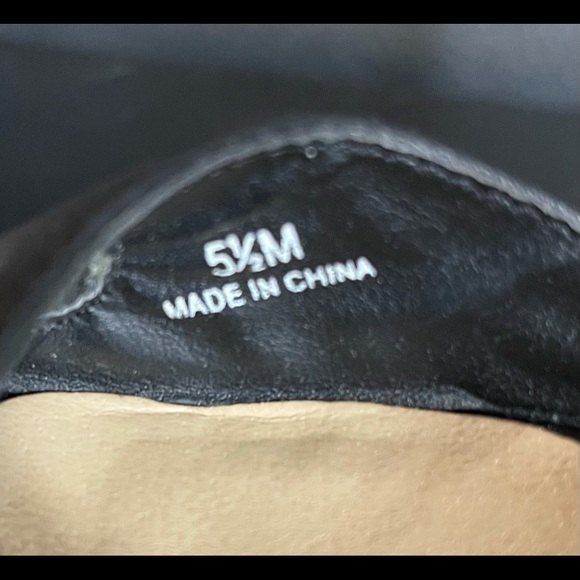 Black Leather & Snakeskin Sandals by LEVITY! CHIC! - Picture 11 of 12